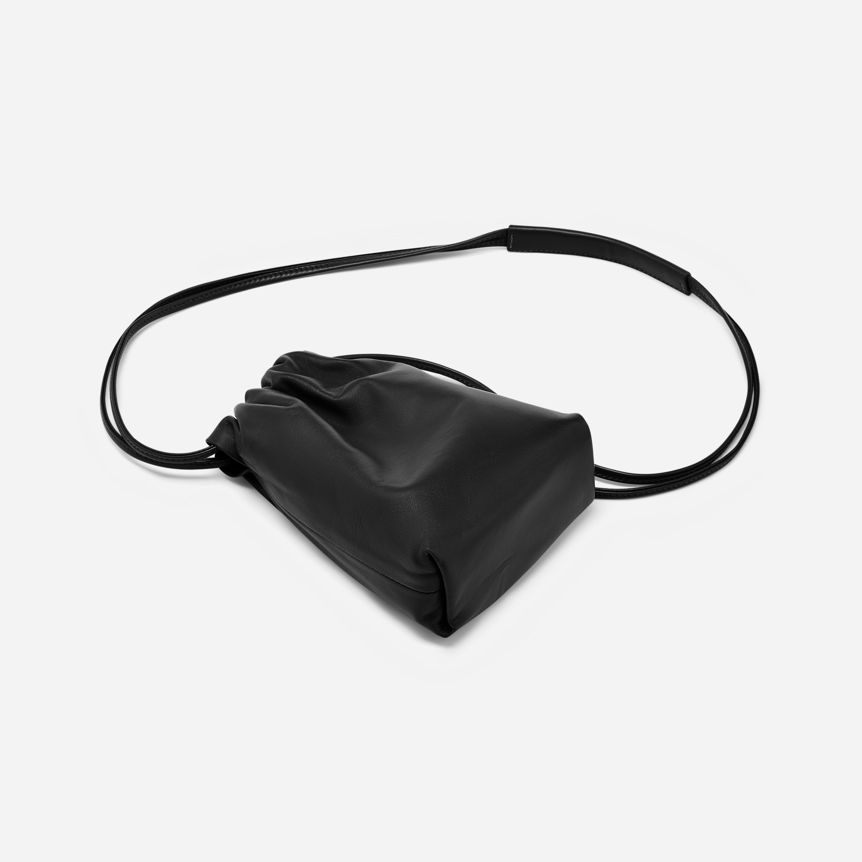 Been-London-Noel-Crossbody-drawstring-bag-black
